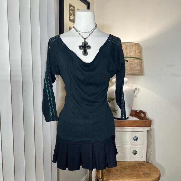 2000s Roca wear Rhinestone Three Quarter Tee - Picture 2 of 5